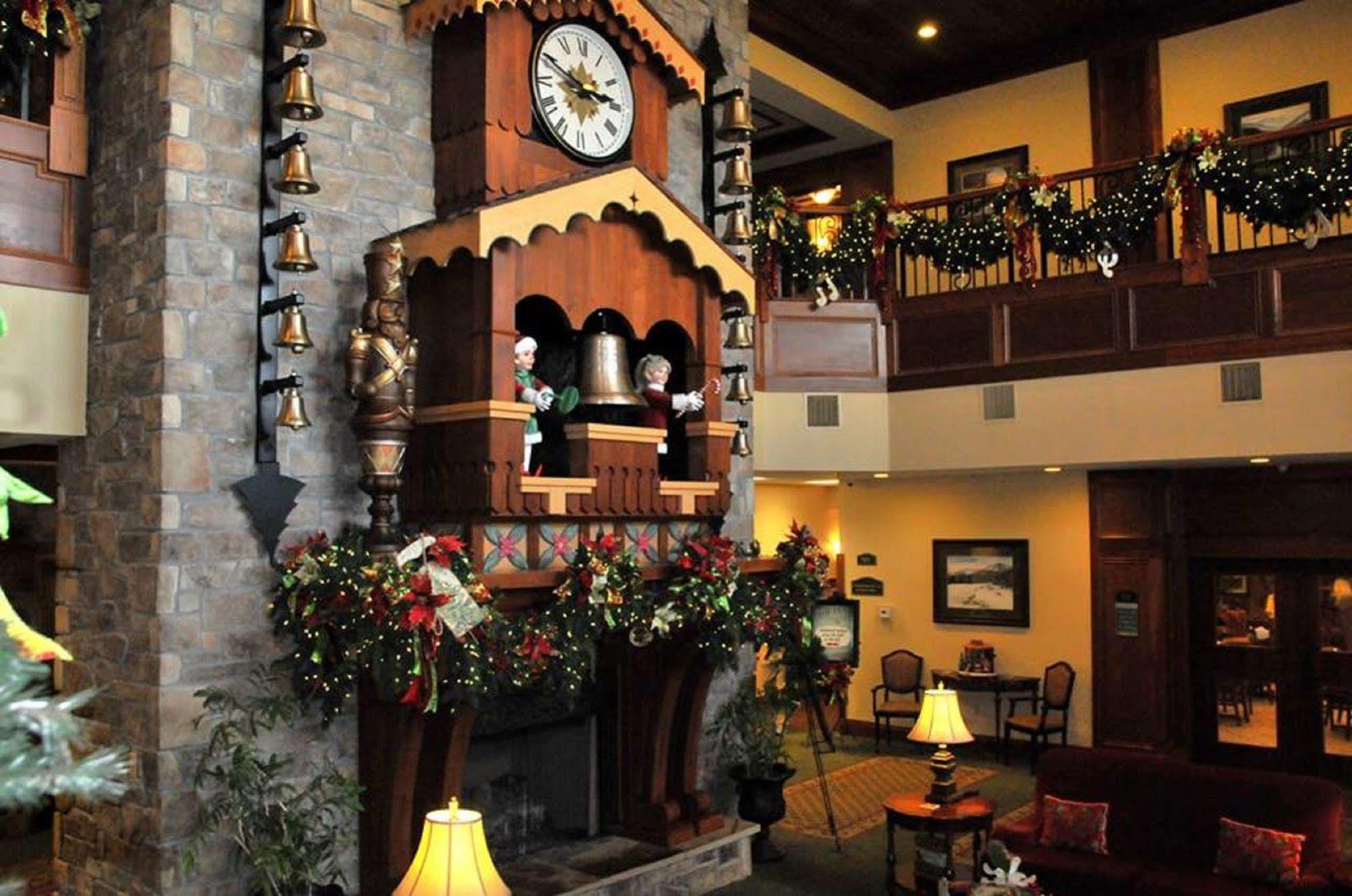The Inn At Christmas Place Pigeon Forge Exterior photo